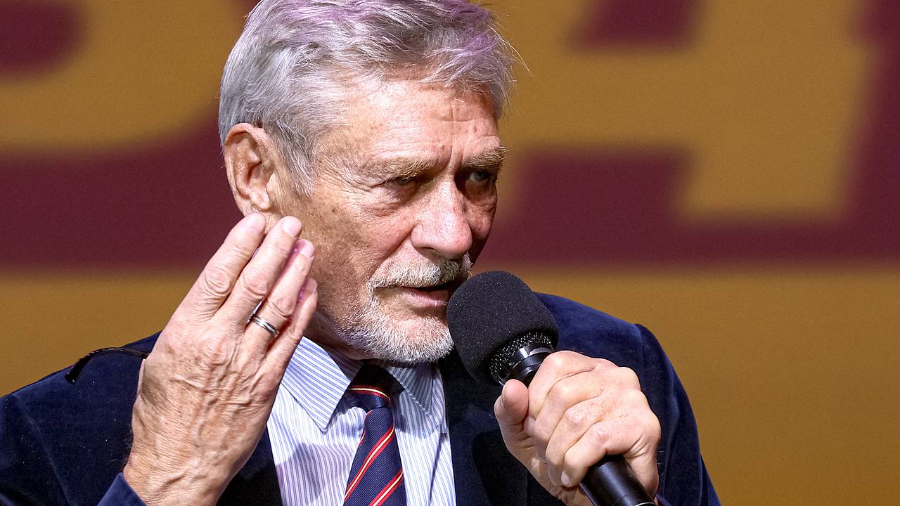 Звезда фильма «Любовь и голуби» заявил о надломленности Ефремова после колонии