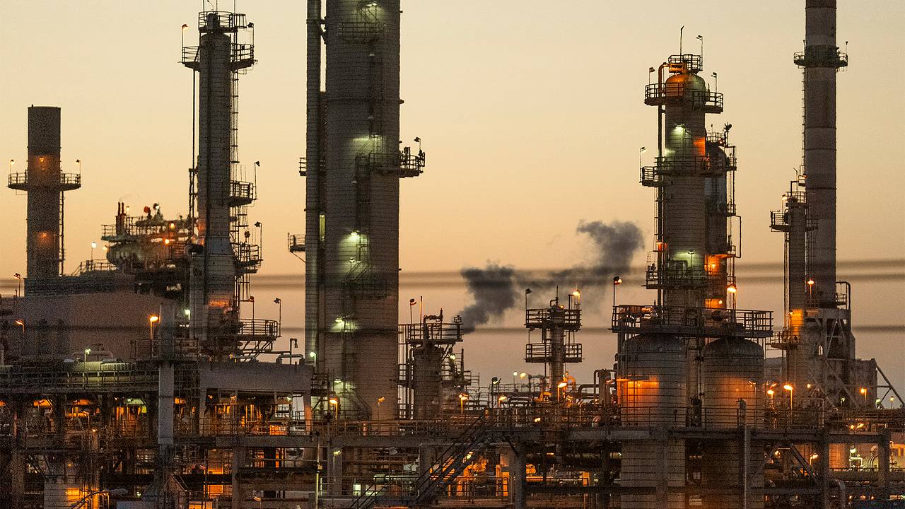 Мировым ценам на нефть спрогнозировали обрушение