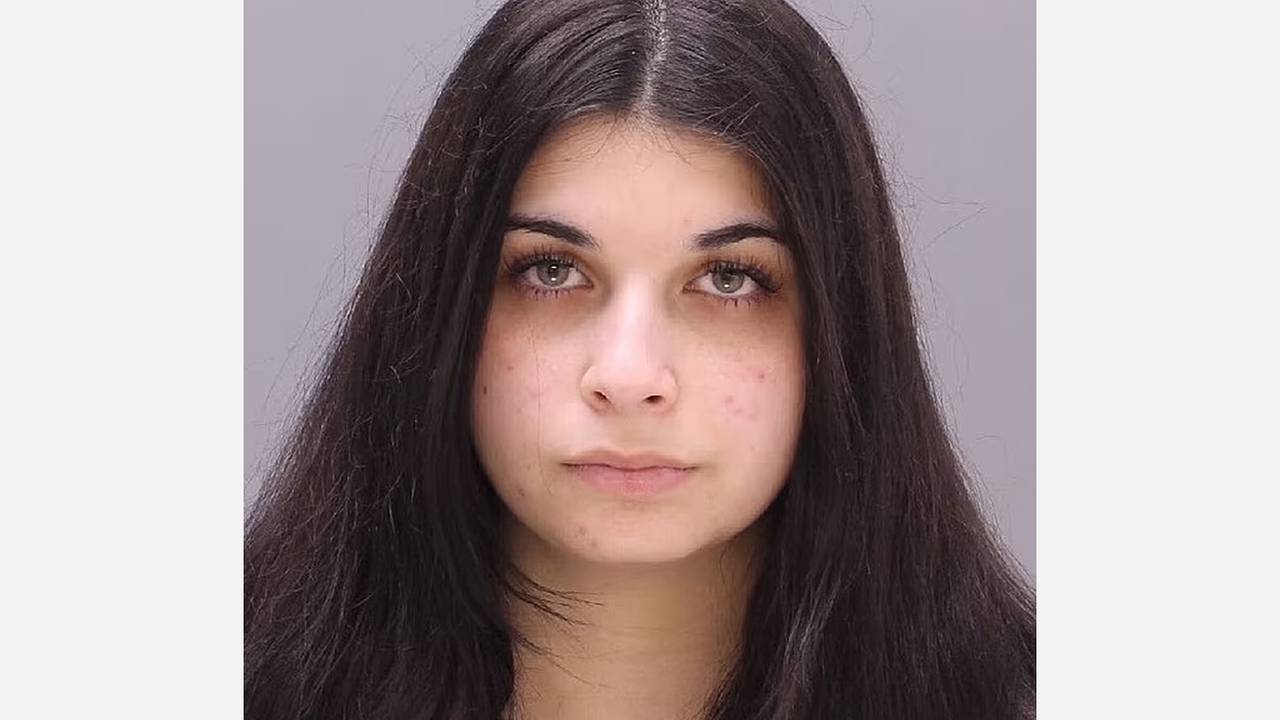 Девушка обвинила «жуткого» соседа в изнасиловании и попала в тюрьму на два года
