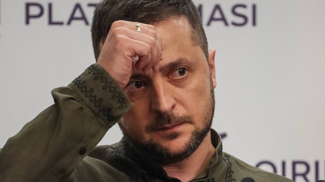 В США призвали Зеленского завершить украинский конфликт