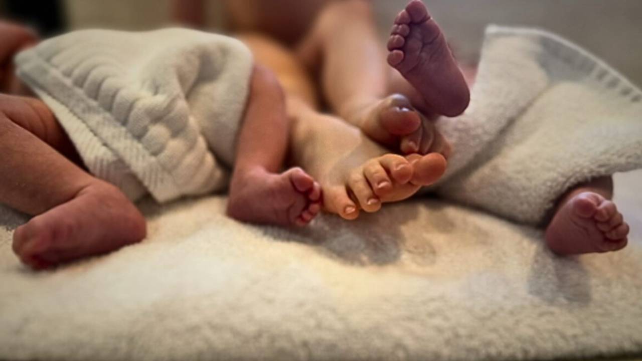 Бывшая жена Джонни Деппа родила двойню от неизвестного отца