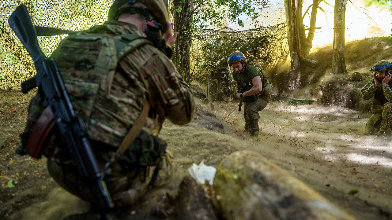 «Сыплется быстрее, чем думал». Почему на Украине заговорили об обвале фронта у Константиновки?