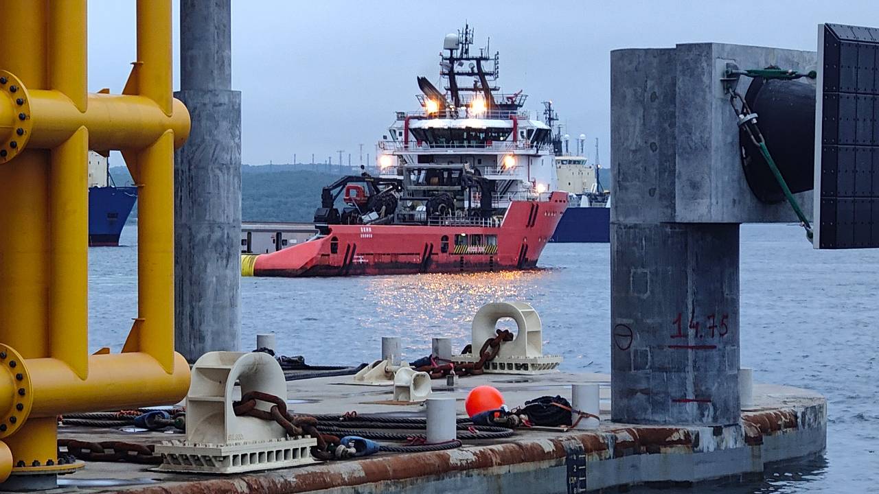 Остановившийся из-за санкций российский СПГ-завод начал расширяться