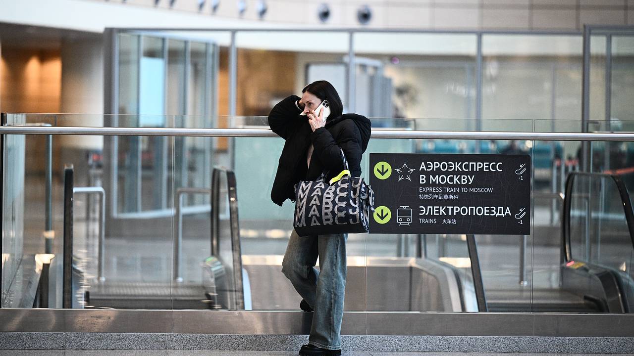 В московских аэропортах ввели ограничения на прием и выпуск воздушных судов