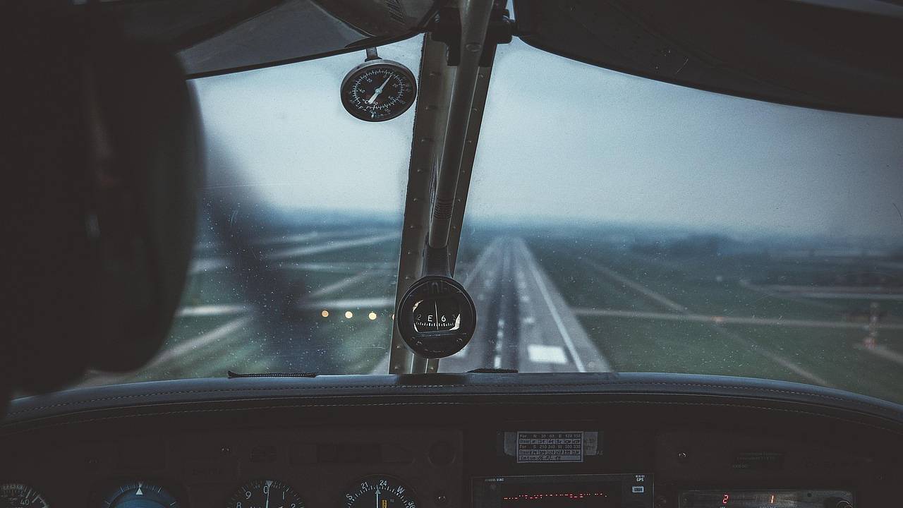 В столичных аэропортах сняли ограничения на прием и выпуск самолетов