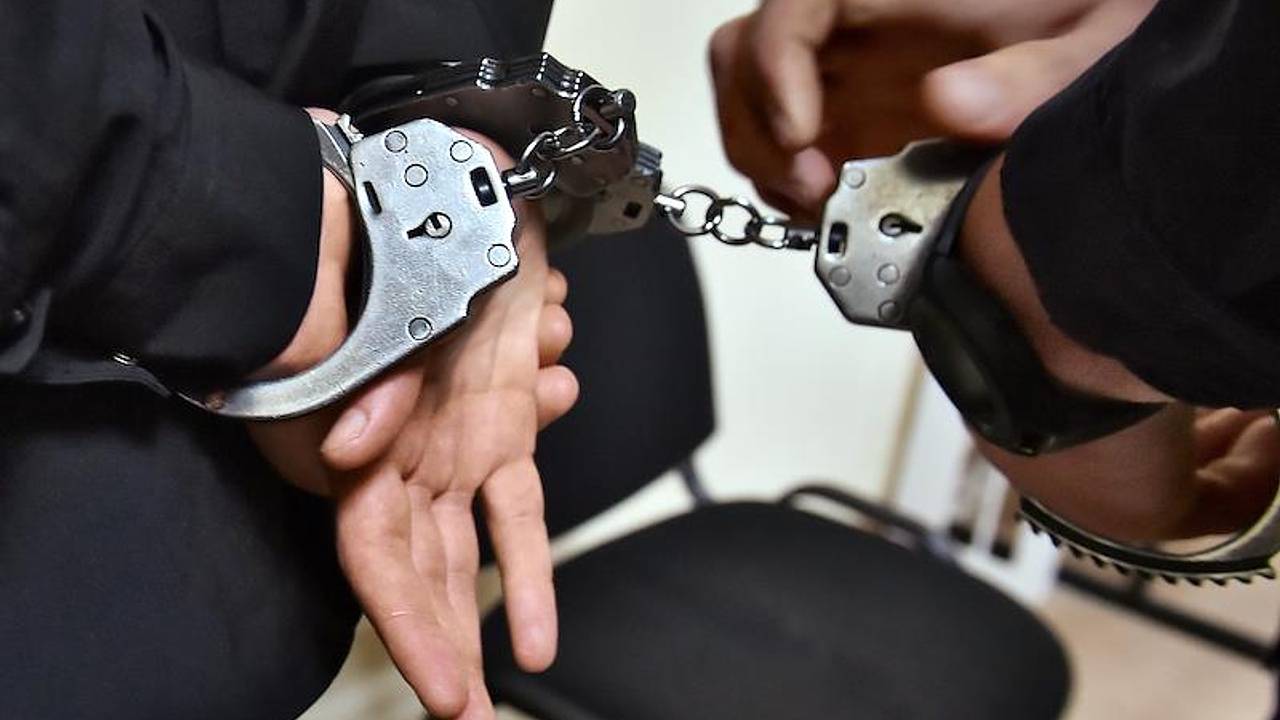 Перерезавший горло жене на дне рождения сына в России иностранец арестован