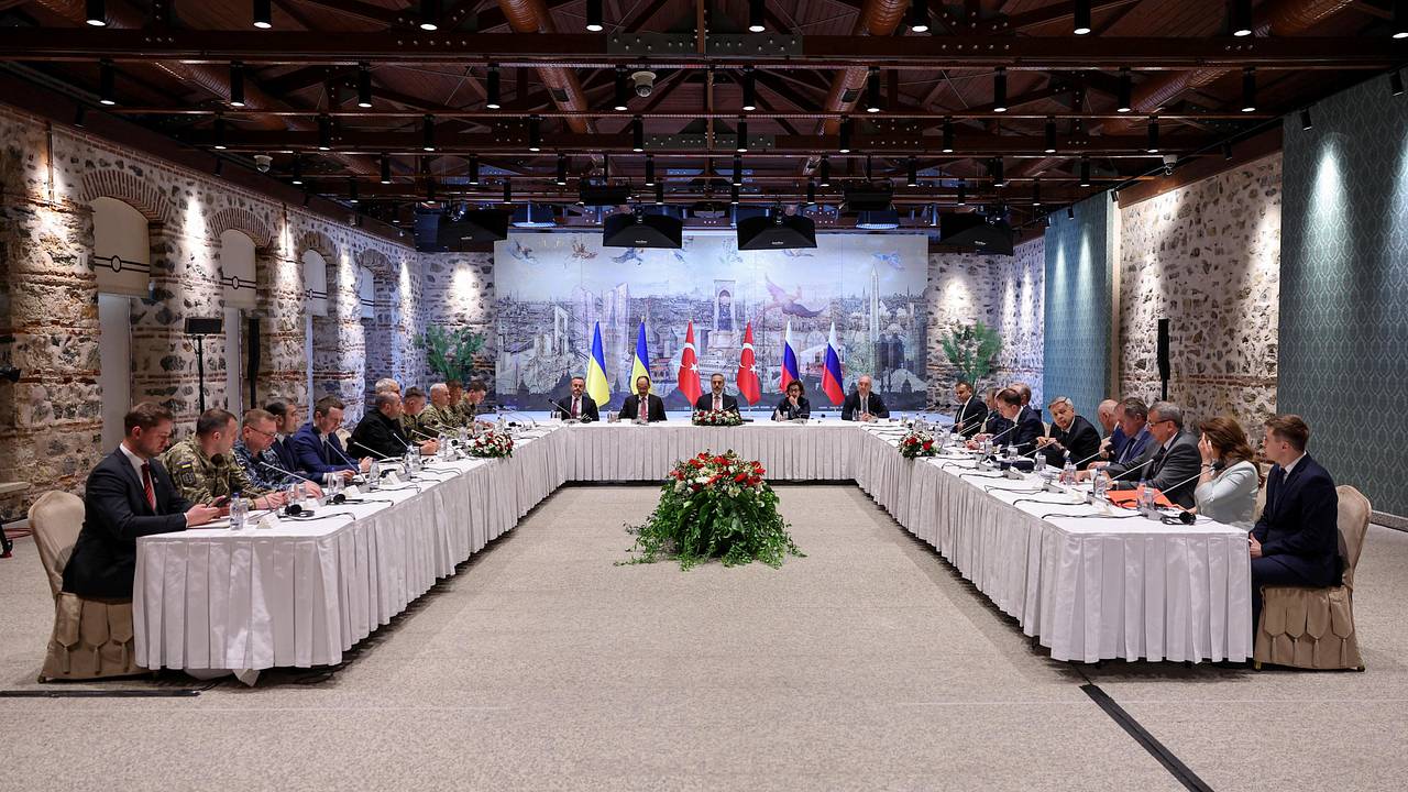 Раскрыто время начала переговоров России и Украины в Стамбуле