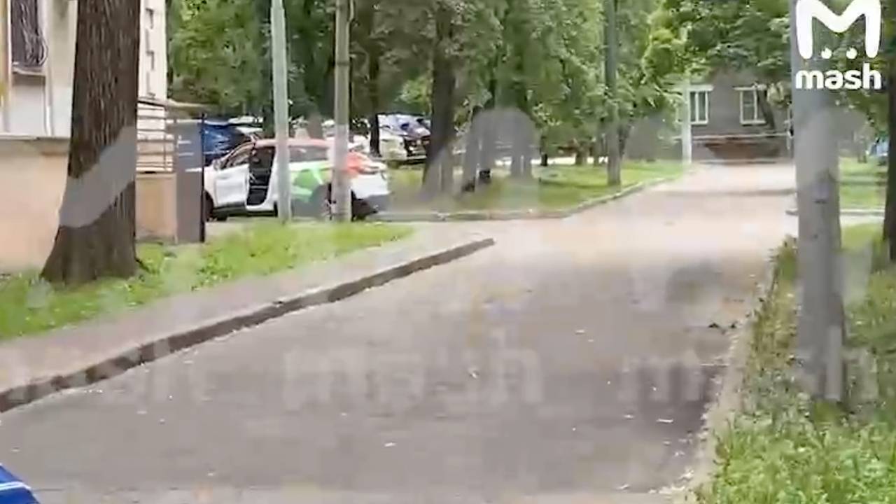 Заминированный в Москве автомобиль попал на видео