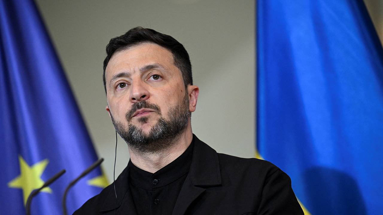 Зеленского назвали обделенным вниманием США