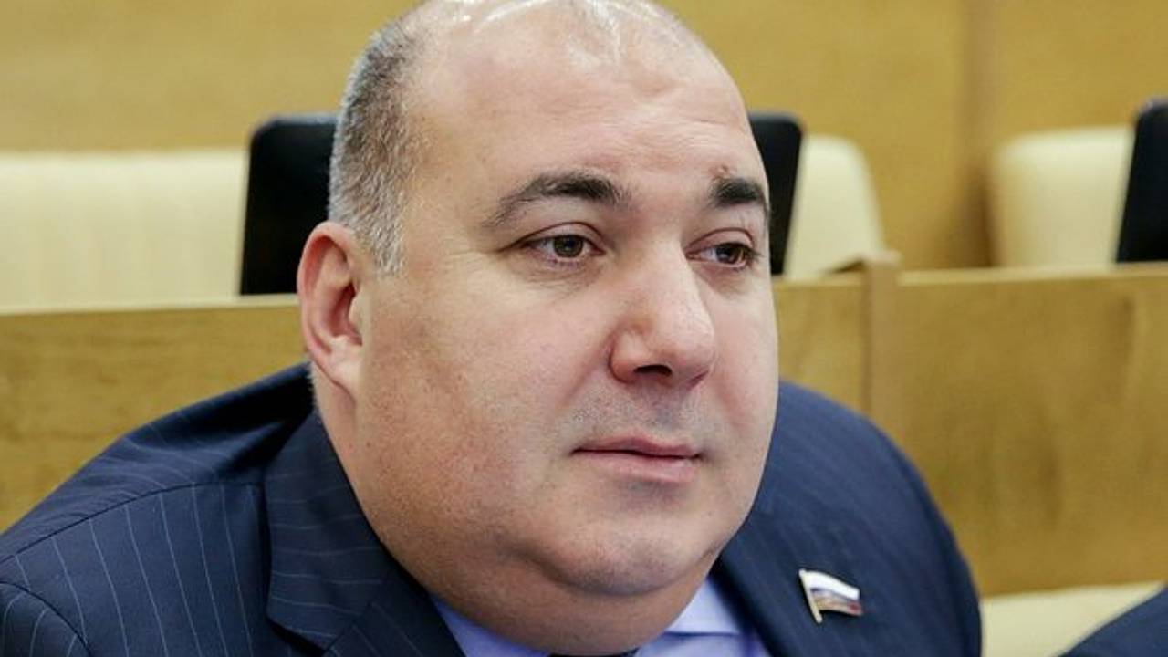В Госдуме вскрыли кабинет лишенного мандата депутата