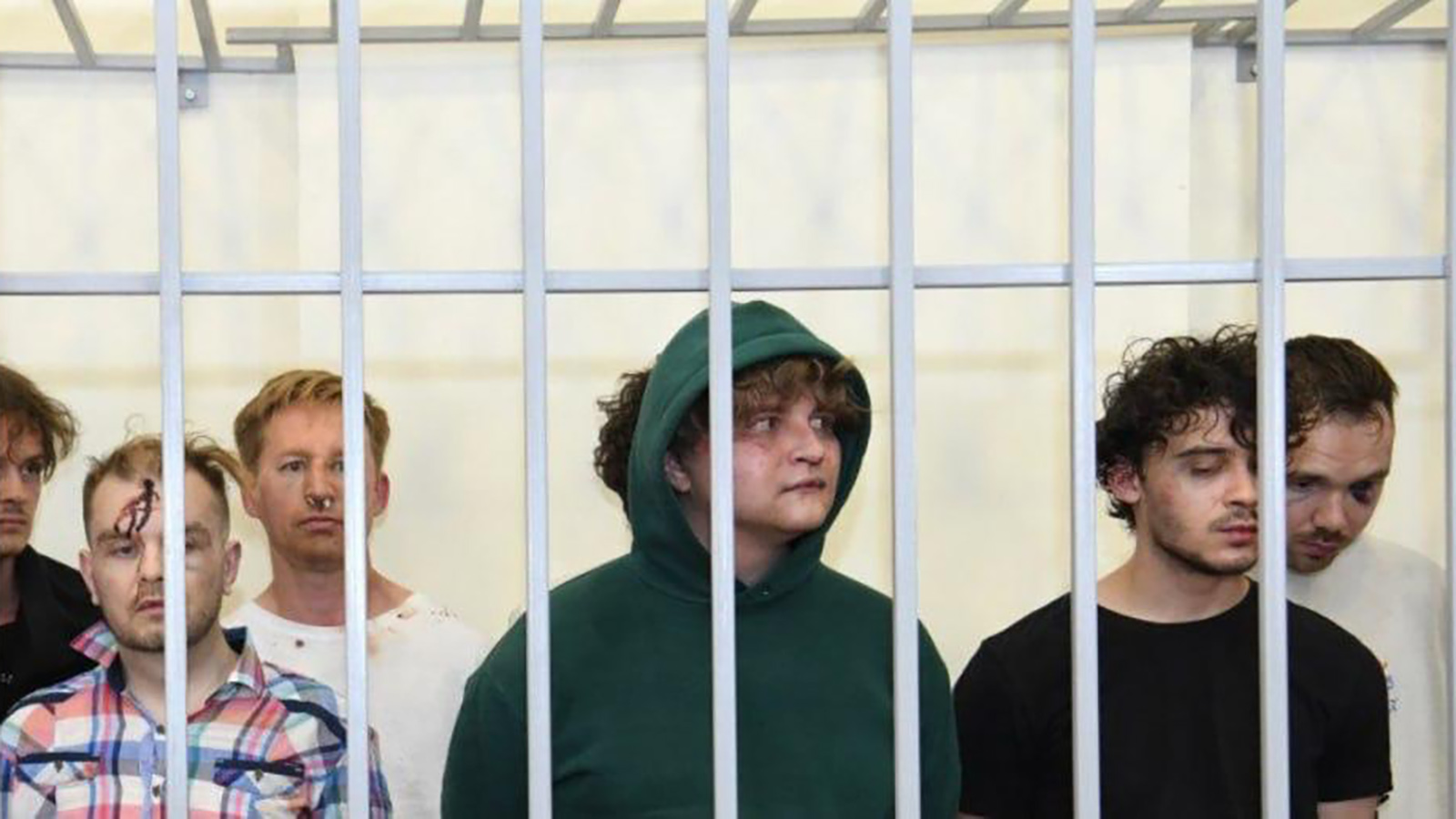Что известно о задержанных в Баку россиянах