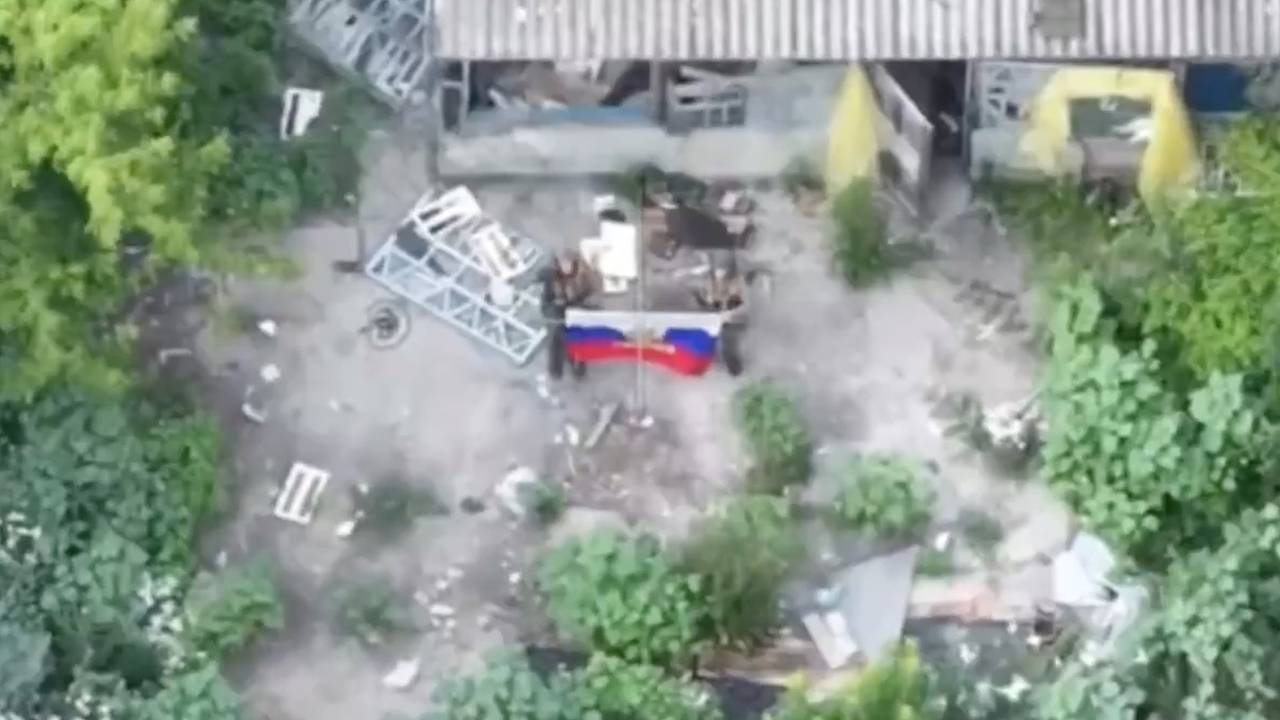Военкор объяснил военное значение Толстого в ДНР