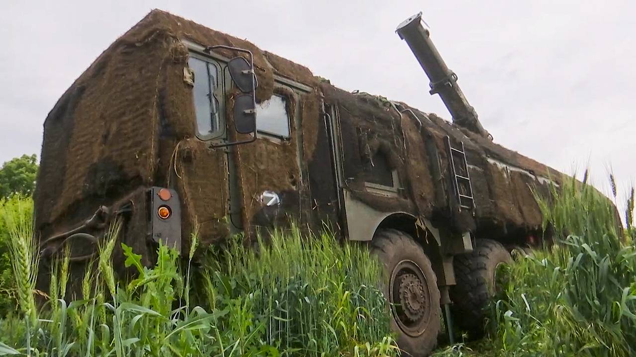 Небо в Киеве затянуло дымом