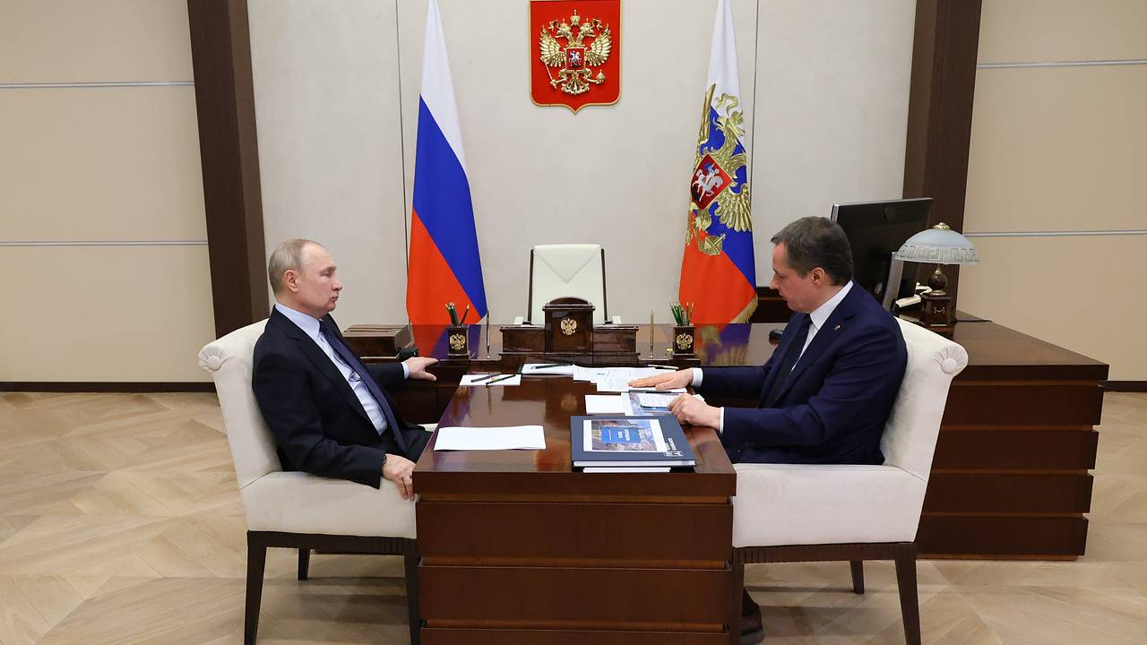 Раскрыто содержание встреч Путина с Гладковым