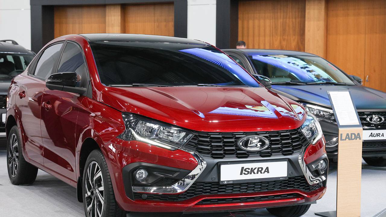 «АвтоВАЗ» объяснил логотипы Renault в новой модели
