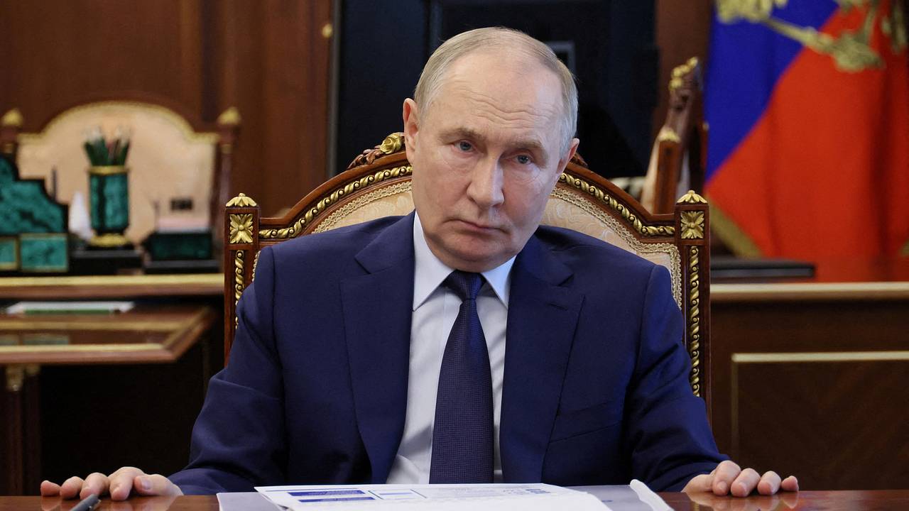 Датских миллиардеров обвинили в службе Путину