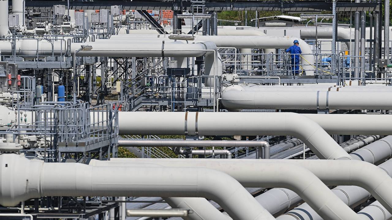 В Европе пообещали полностью отказаться от нефти и газа из России для снижения пошлин США