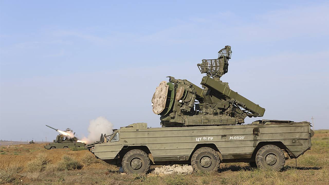 Три дрона ВСУ заметили в небе над Россией