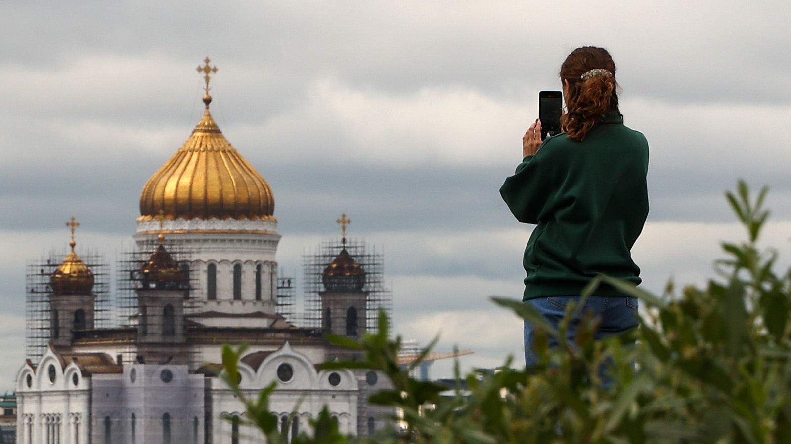 Трех студенток РГХПУ отчислили после танцев у храма Христа Спасителя