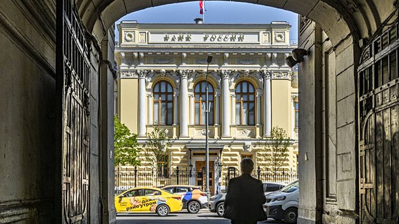 Путин сделал прогноз по ключевой ставке в России