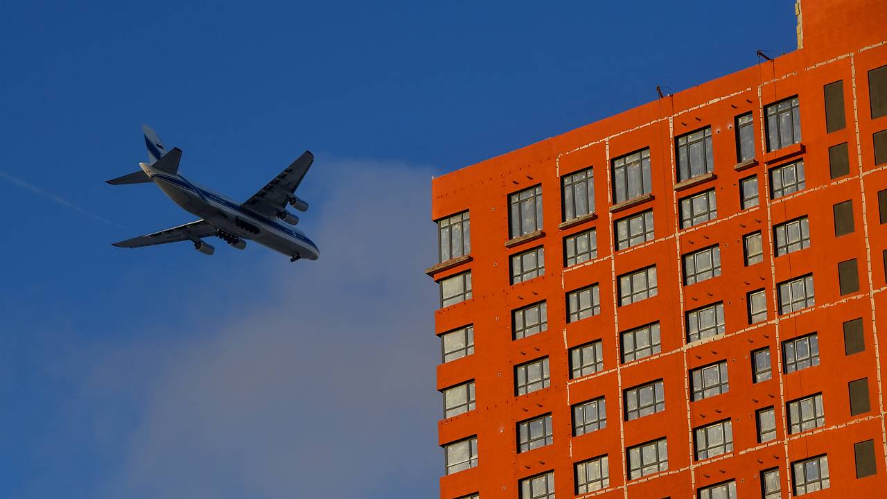 Жителей Новой Москвы перепугал низколетящий грузовой самолет