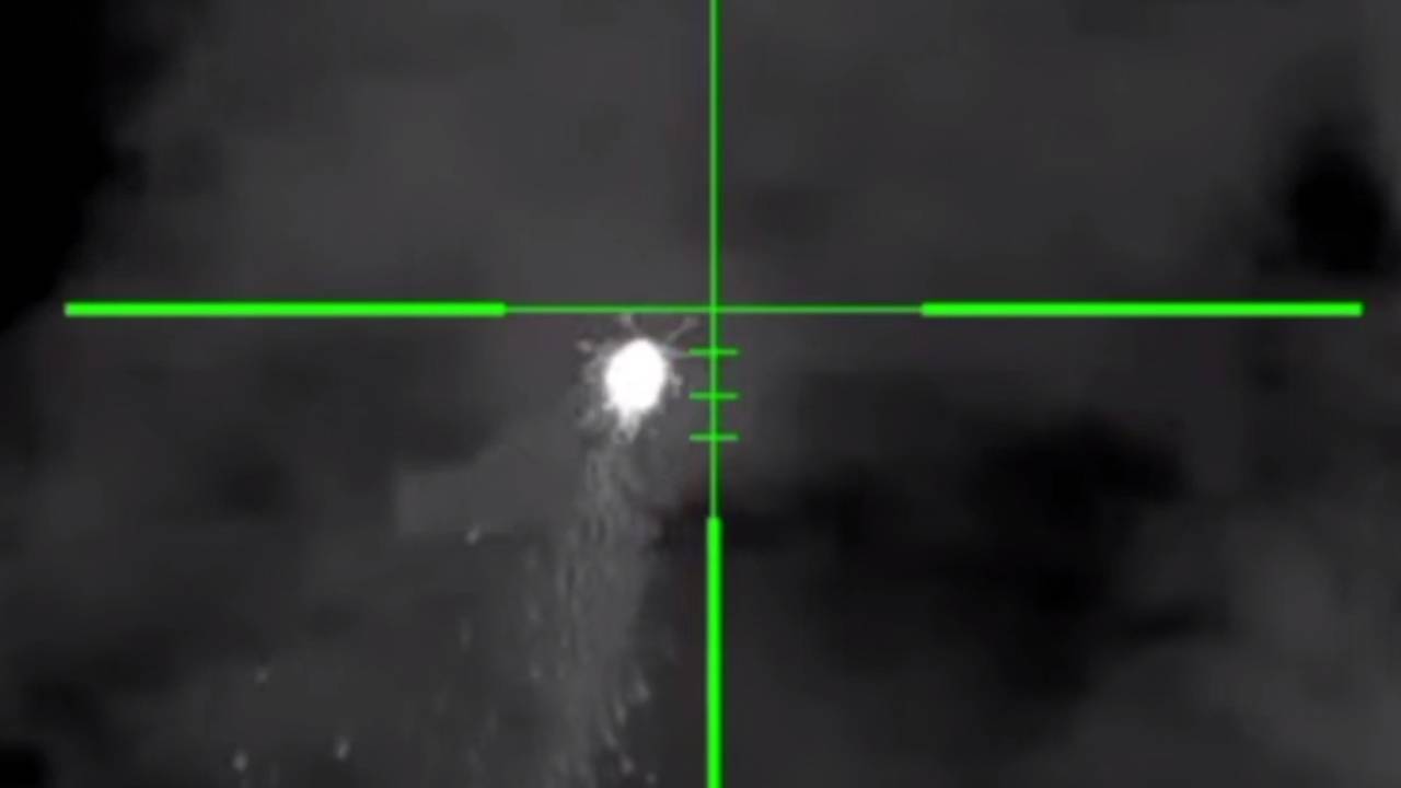 Российский снайпер подстрелил «Бабу Ягу» и снял это на видео