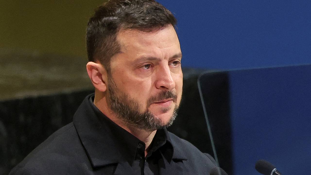 Зеленского предупредили о последствиях за угрозы в сторону России