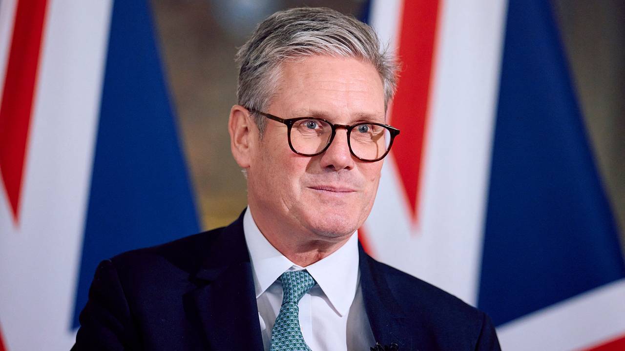 Премьеру Британии пришлось экстренно прервать визит в Данию