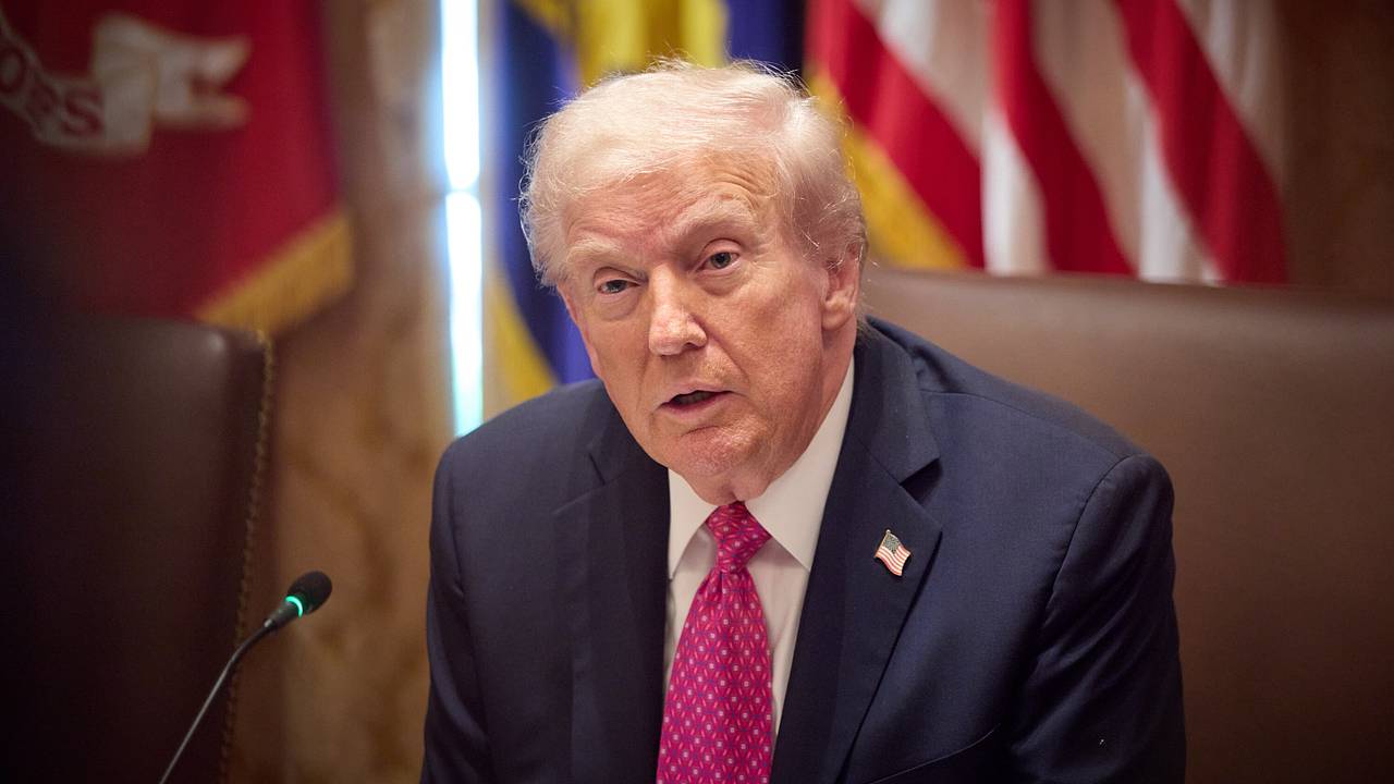 Президент Колумбии призвал Трампа к ответу после уничтожения военными США лодки