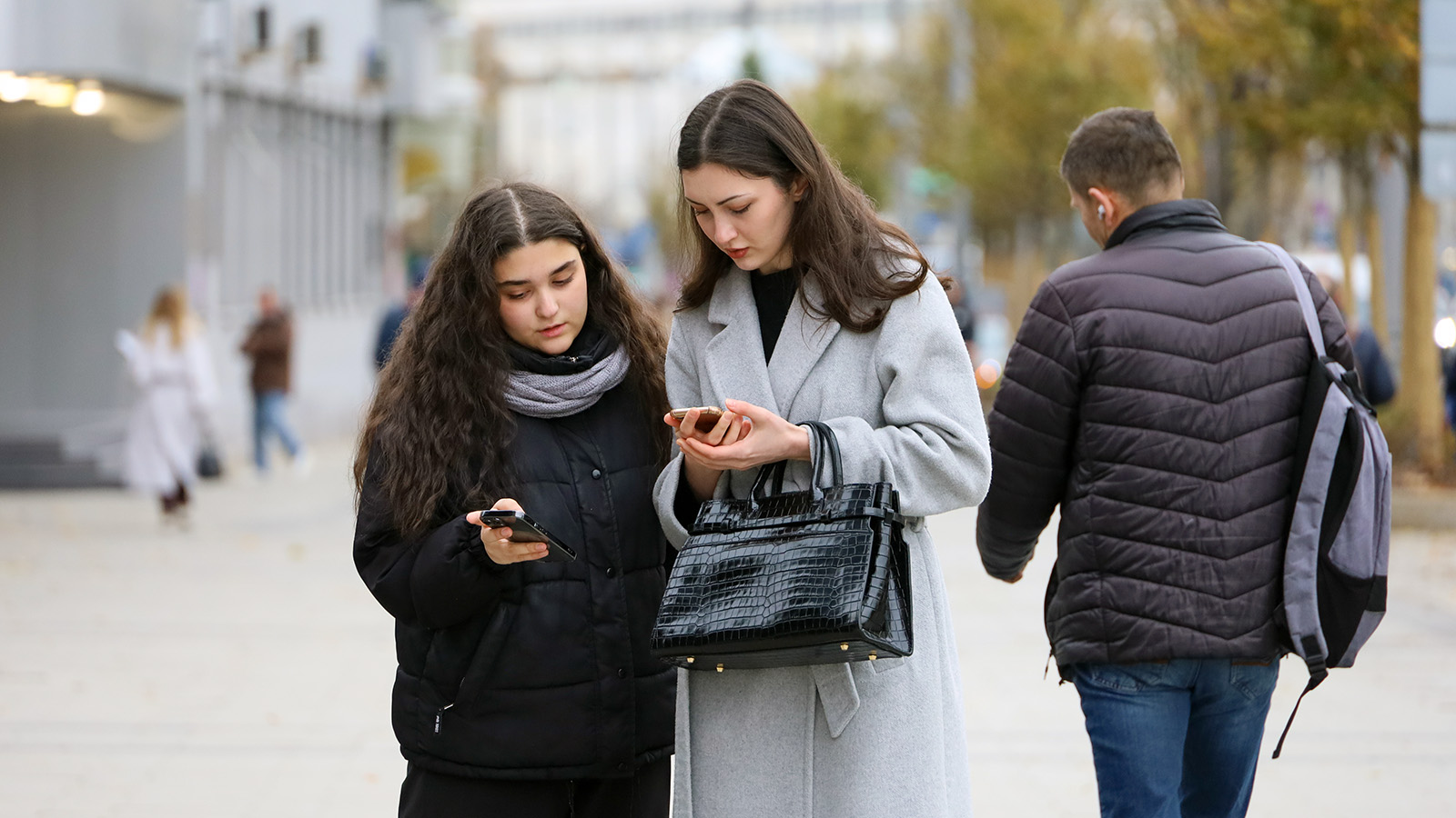 Закрытие «Насилию.нет» и регистр беременных: новости недели от Forbes Woman