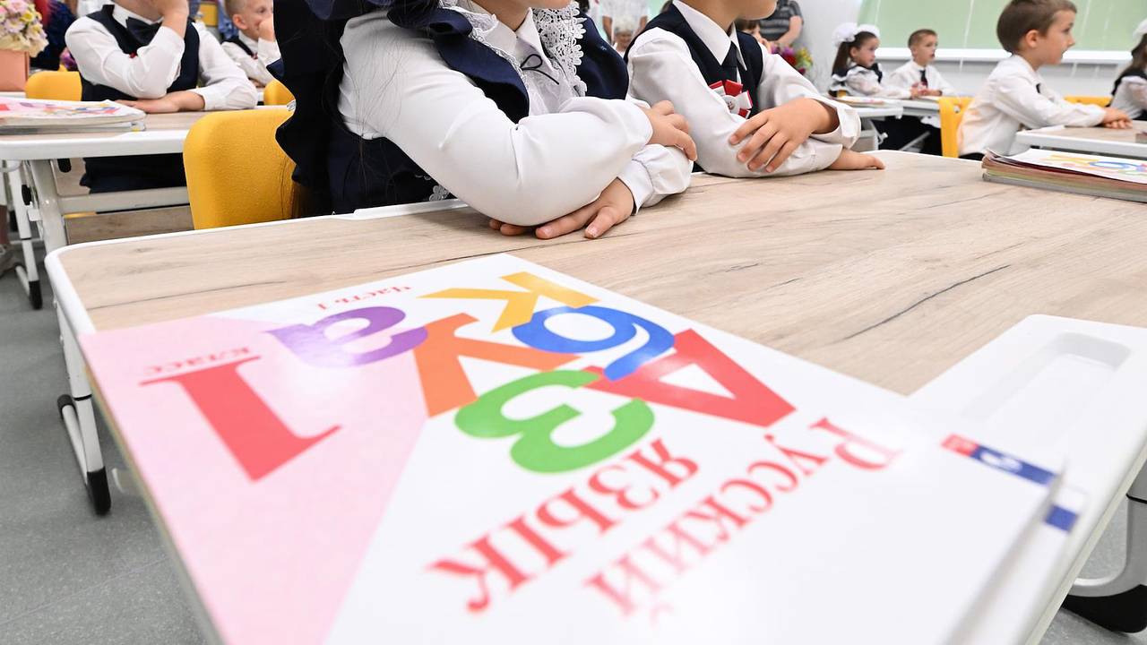 Некоторых детей мигрантов захотели освободить от теста по русскому языку