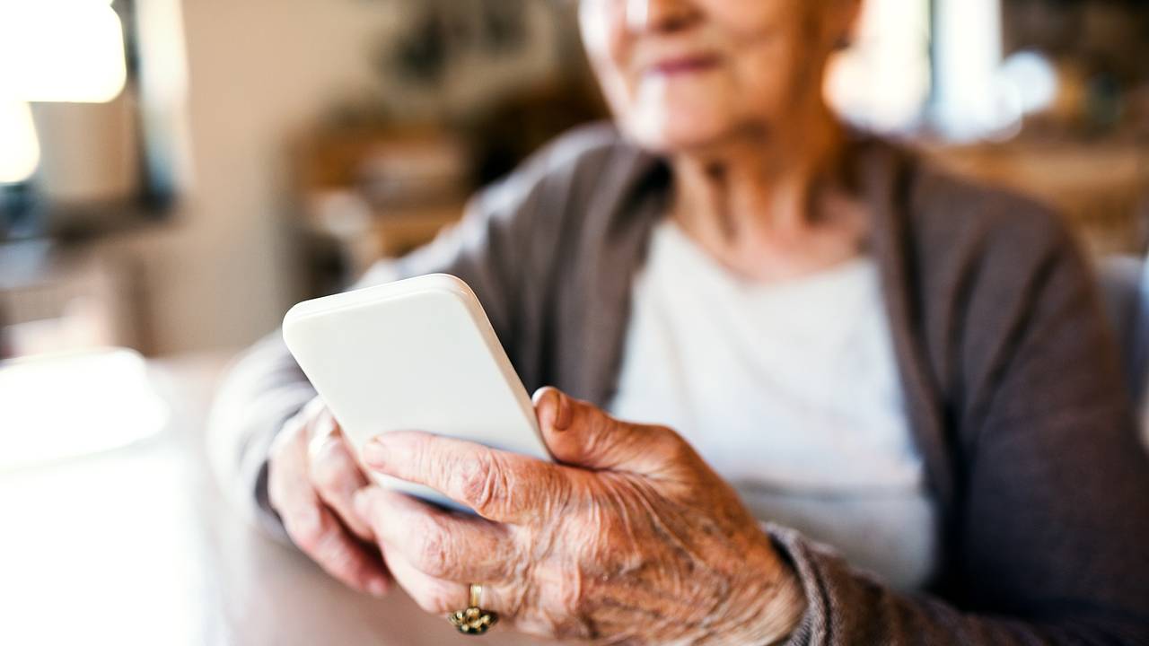 Московских пенсионеров научат блогерству