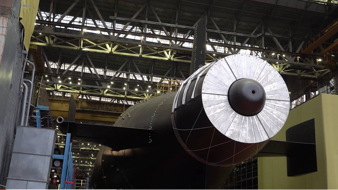 В России спустили на воду самую загадочную подлодку. «Хабаровск» способен нести до 12 «Посейдонов»