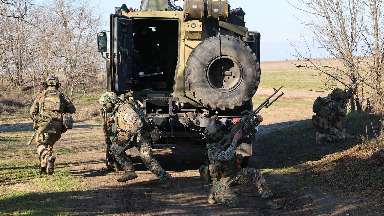 В Минобороны России рассказали о сжимающимся вокруг Купянска окружении