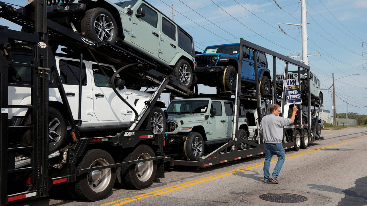 Автогигант решил отозвать сотни тысяч внедорожников