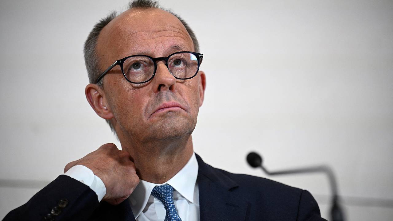 Мерца назвали «спотыкающимся» канцлером и сочли предстоящий год решающим для его кабинета