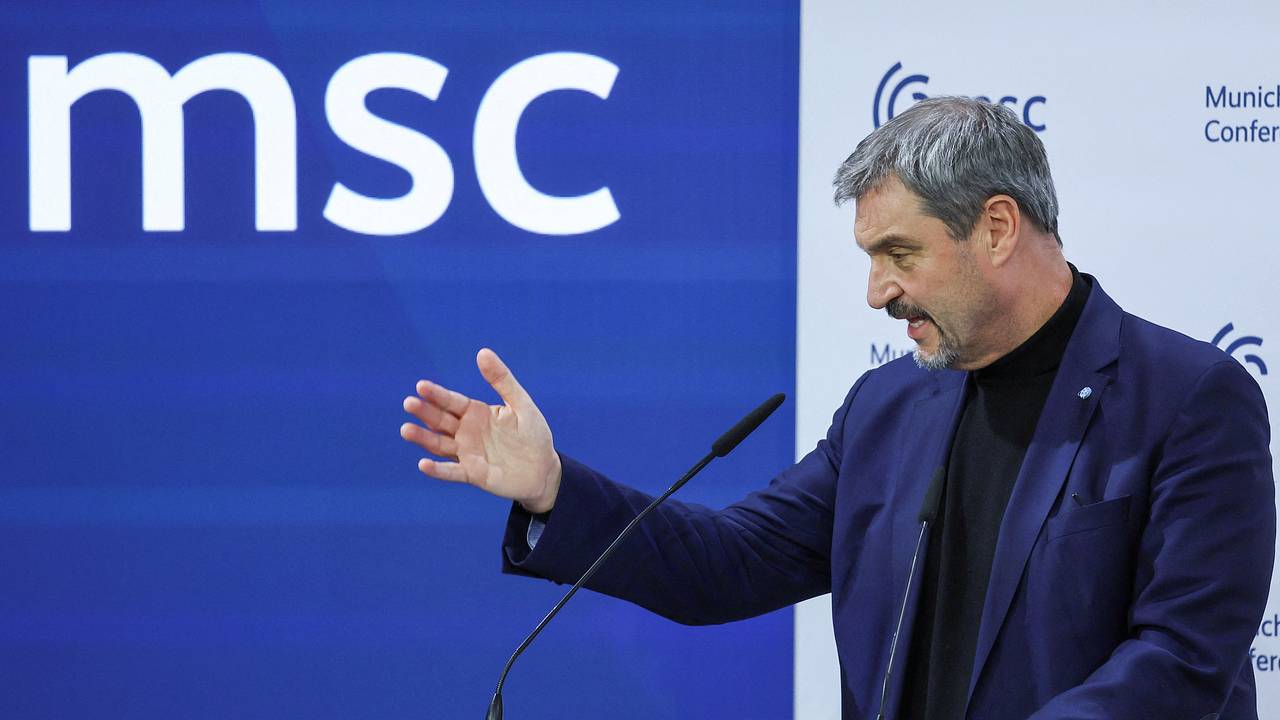 В Германии задумали отменить упрощенный выезд мужчин с Украины