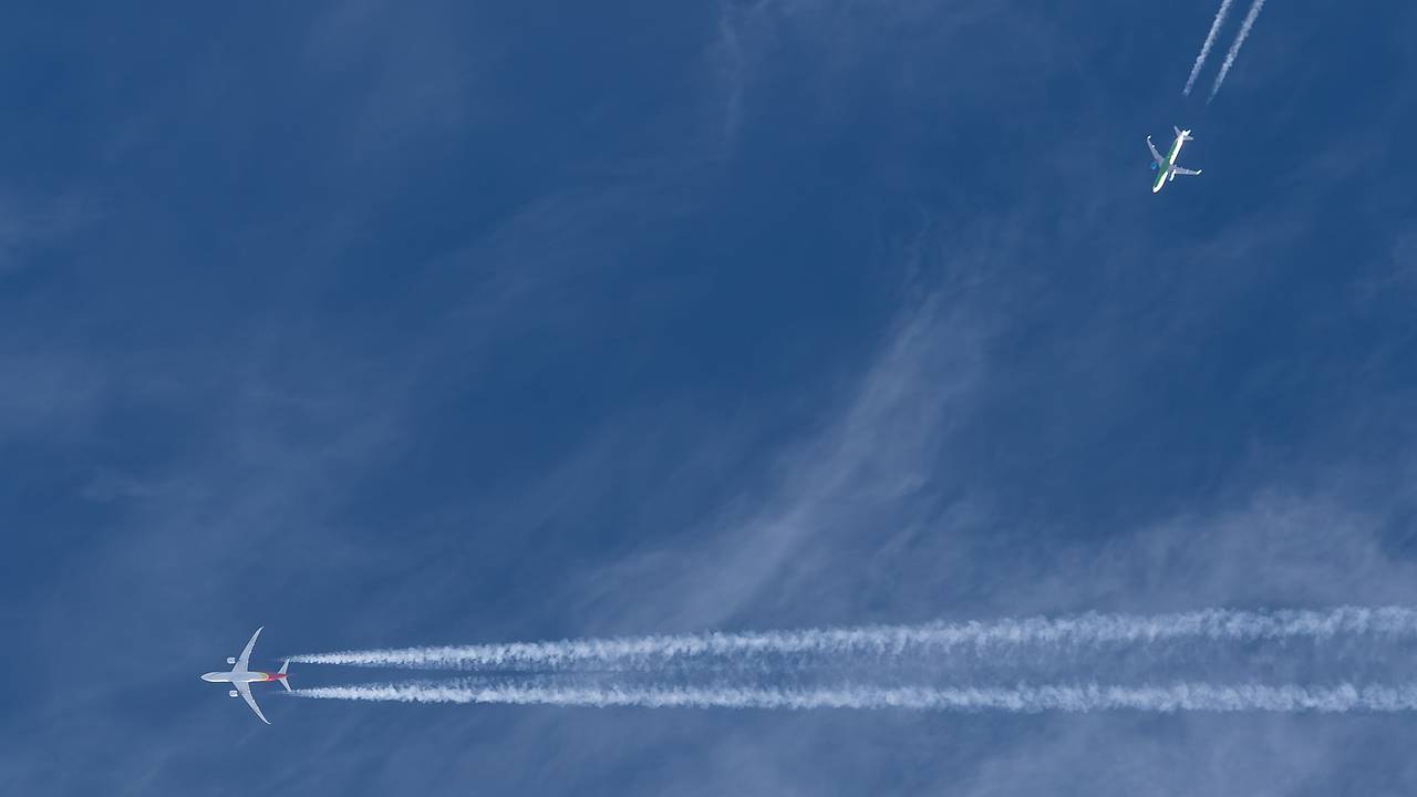 Два российских города перестали принимать самолеты