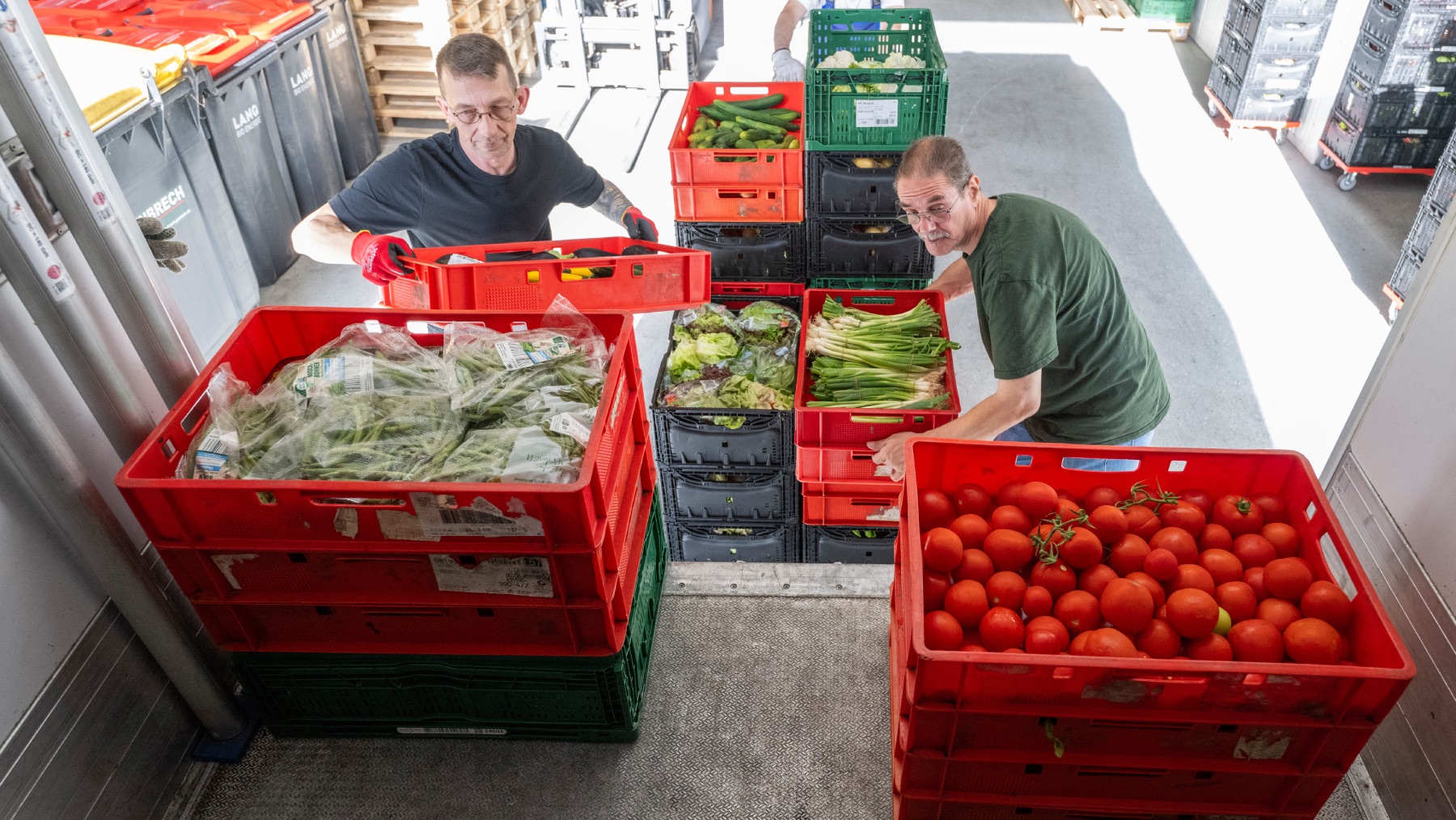 Спрос на холод: из-любви россиян к свежей еде возник дефицит мест на складах