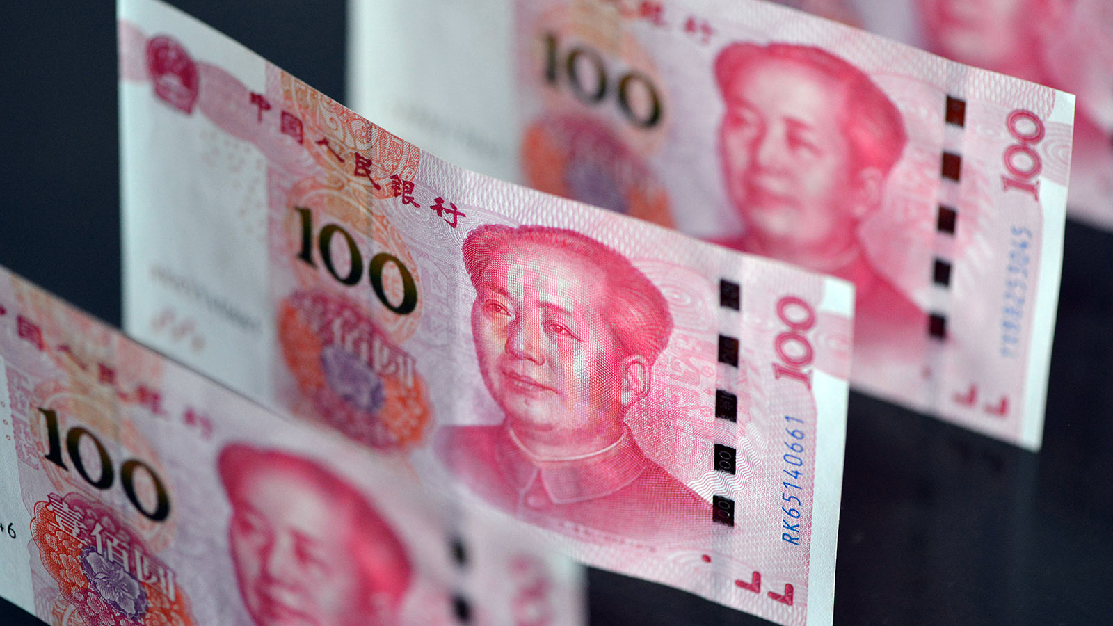 Долг по-китайски: зачем Минфину понадобилось выпускать ОФЗ в юанях