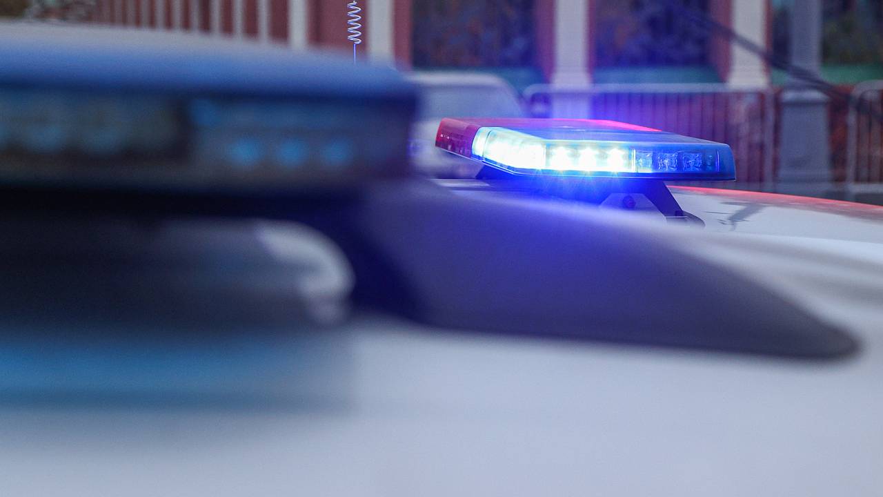 Силовикам пришлось сбросить из окна дебошира с гранатой в Первоуральске