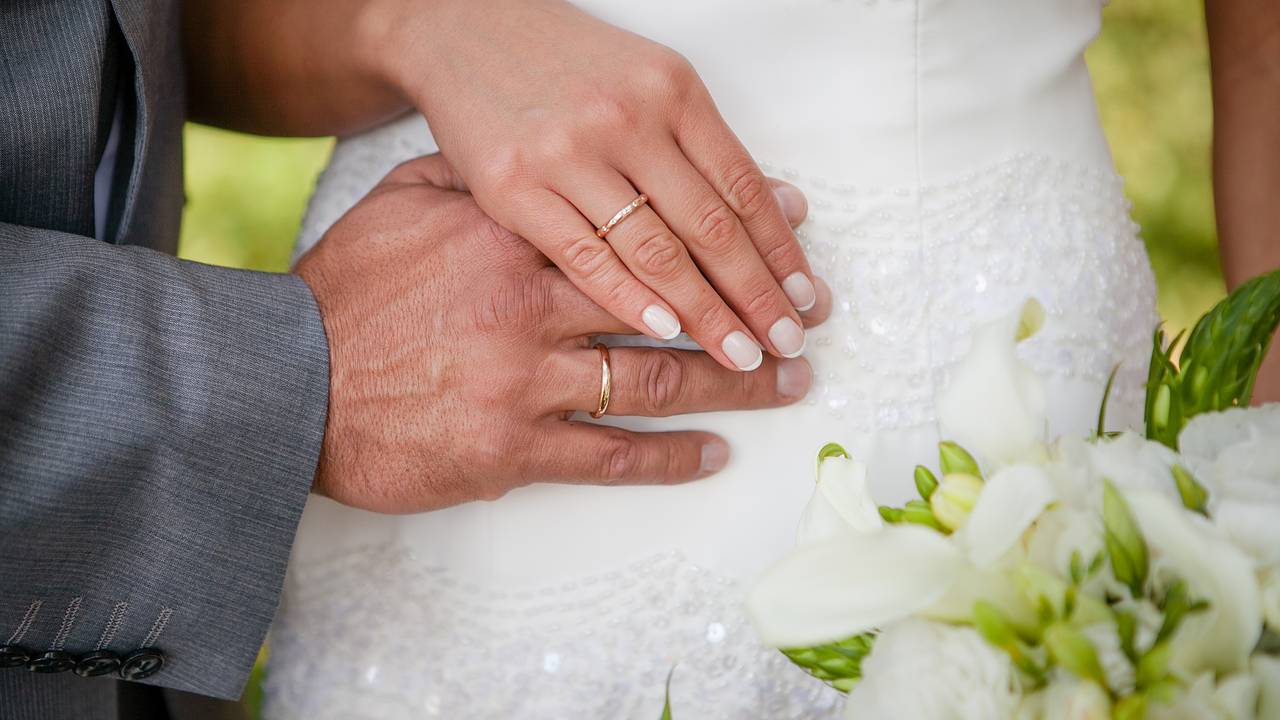 Папа римский подписал указ о многоженстве