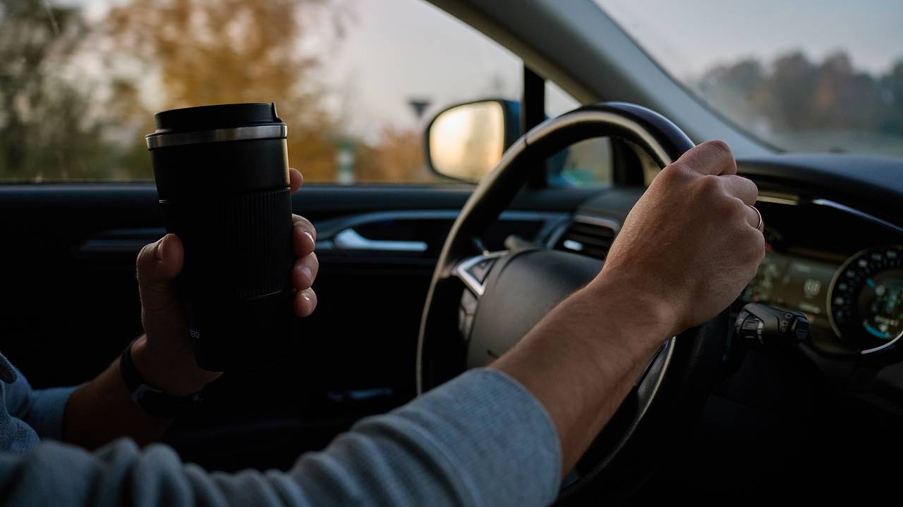 Одну группу людей предупредили об опасности чрезмерного употребления кофе