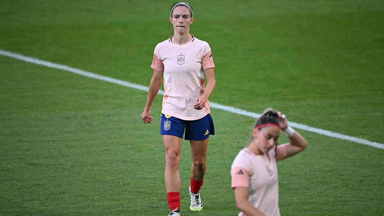 Трехкратная обладательница «Золотого мяча» сломала ногу на тренировке