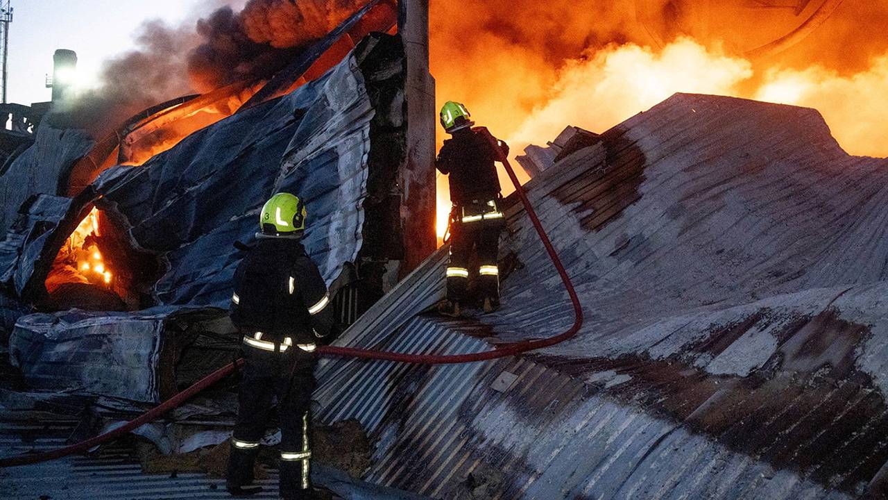 На Украине сообщили о массовых прилетах по объектам критической инфраструктуры