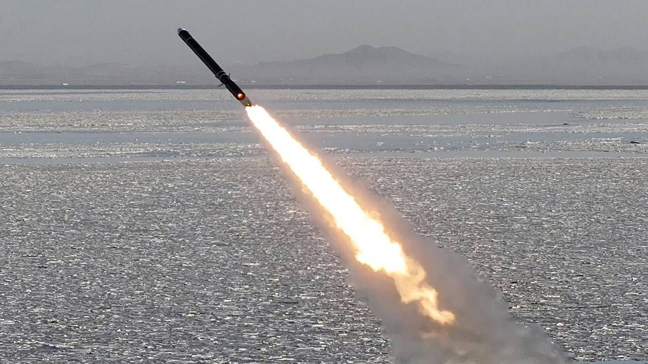 Захарова опровергла сообщения об официальных переговорах по ядерной программе КДНР