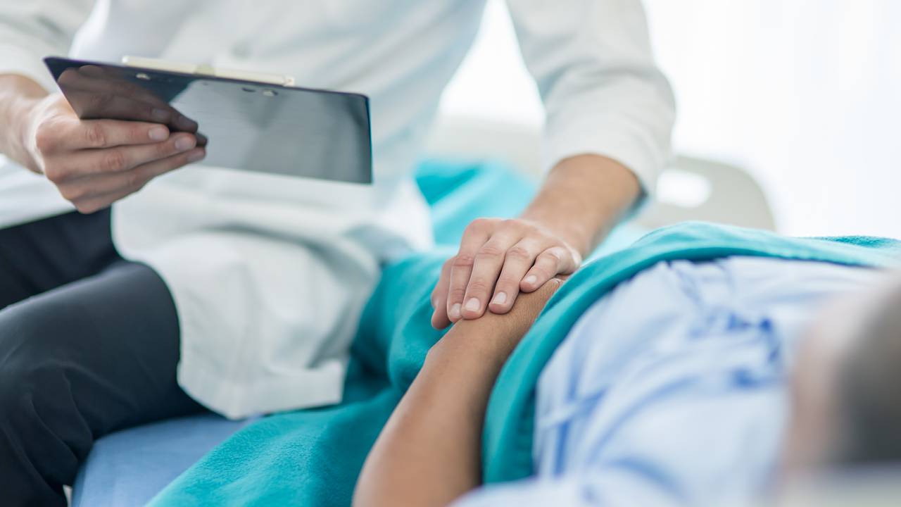 В российском регионе 15-летняя школьница родила в автобусе