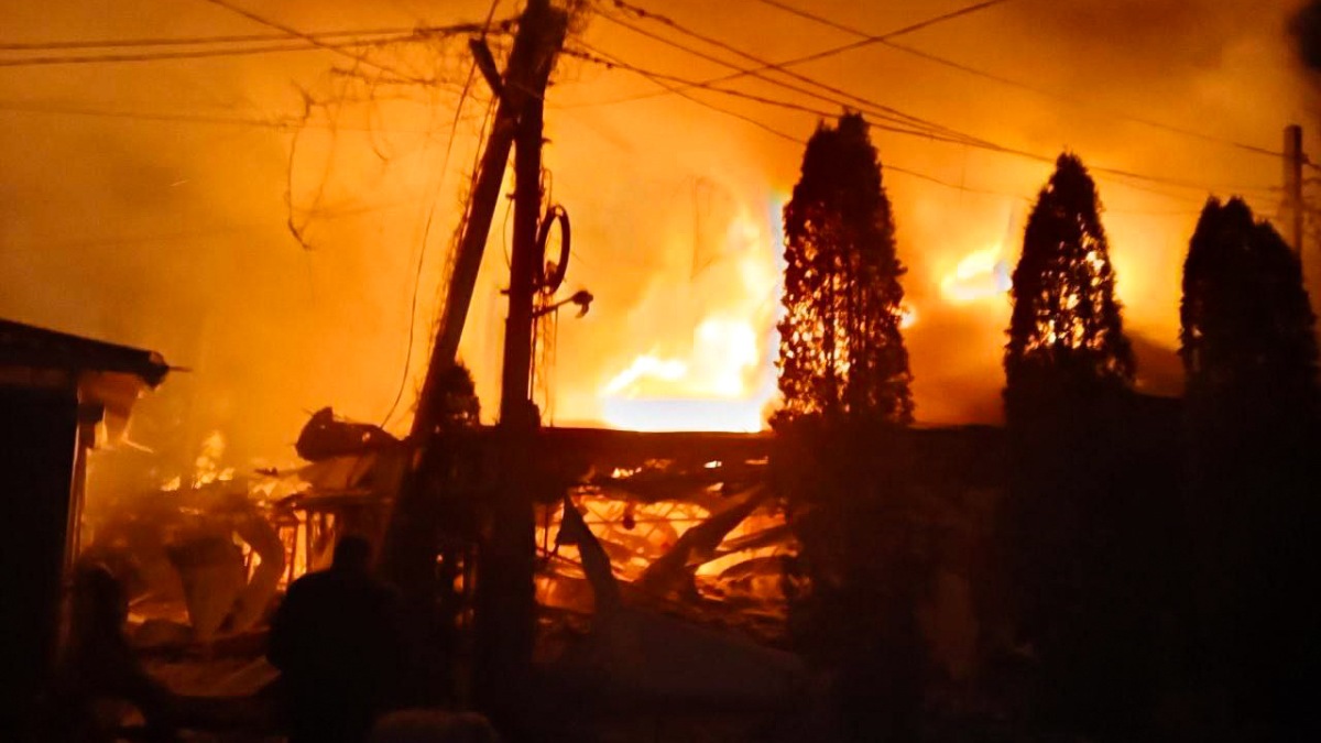 Последствия удара ВСУ по кафе и гостинице в Херсонской области