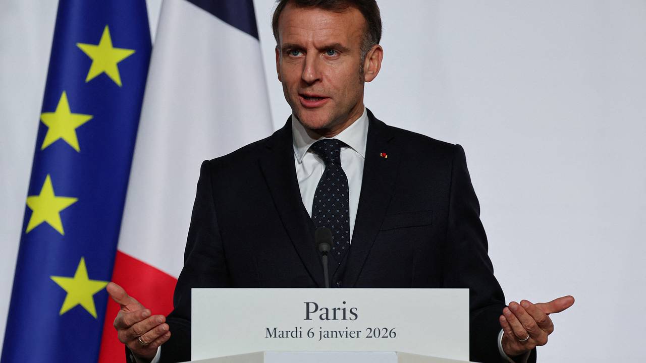 Макрон допустил отправку «тысяч французских солдат» на Украину