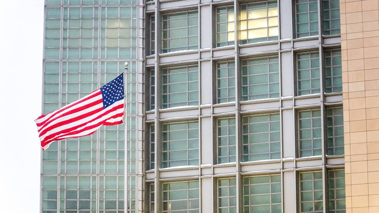 США столкнулись с рекордной безработицей